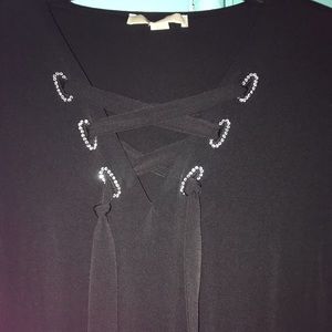 Lackdress tie front trimmed on rhinestones